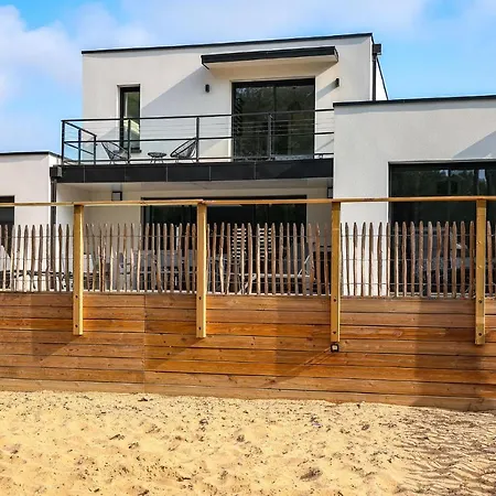 With Private Pool *